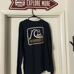 Navy blue quicksilver long sleeve tshrit